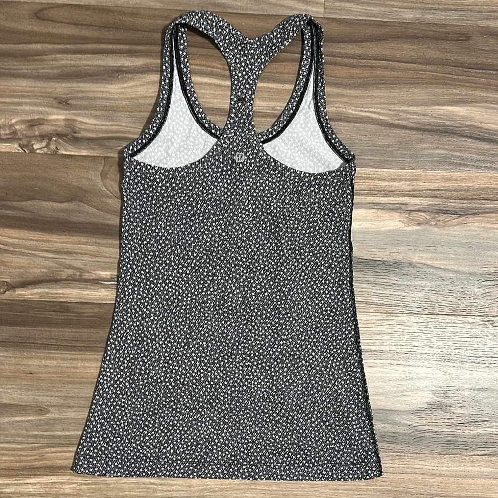 Lululemon Cool Racerback II Chakra Print Alpine White Black Tank Women’s 2